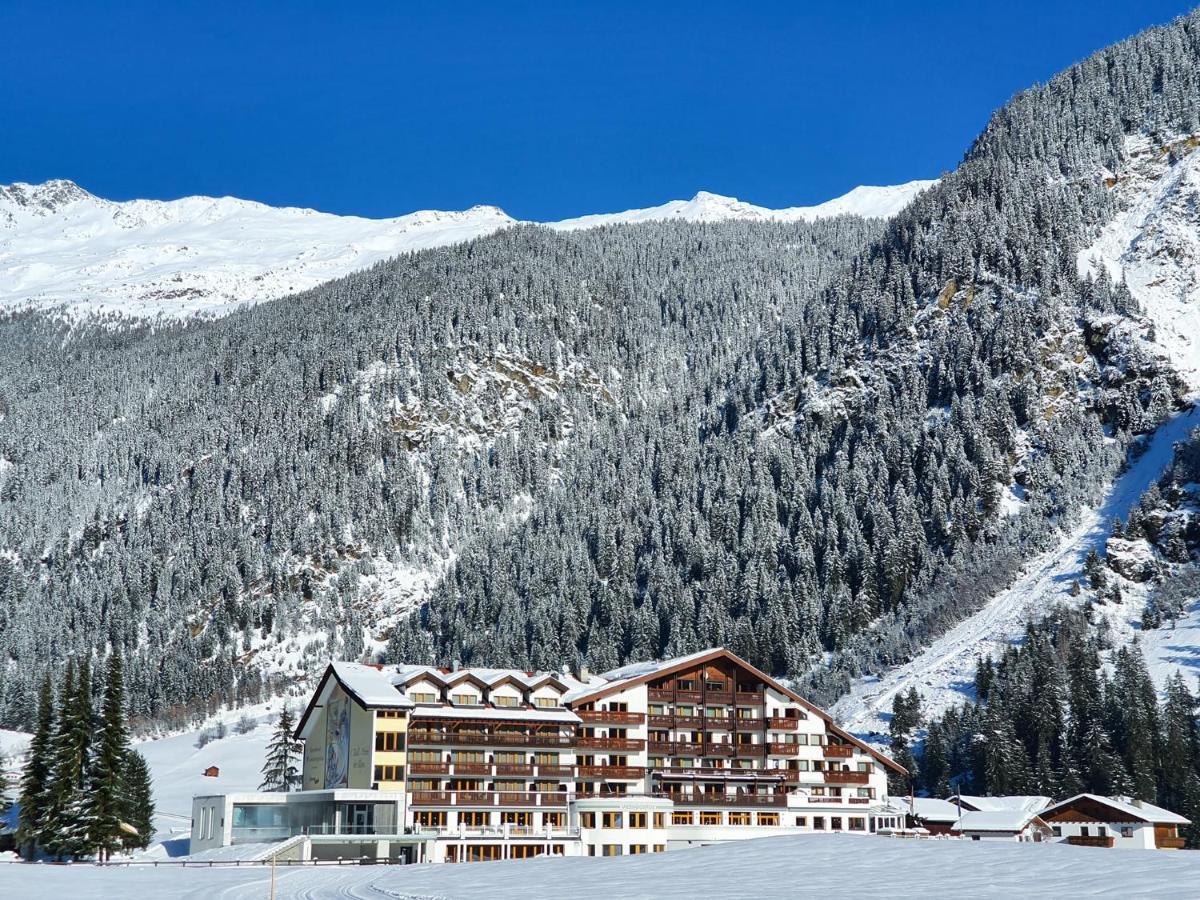 Hotel Weisseespitze Kaunertal Exterior photo